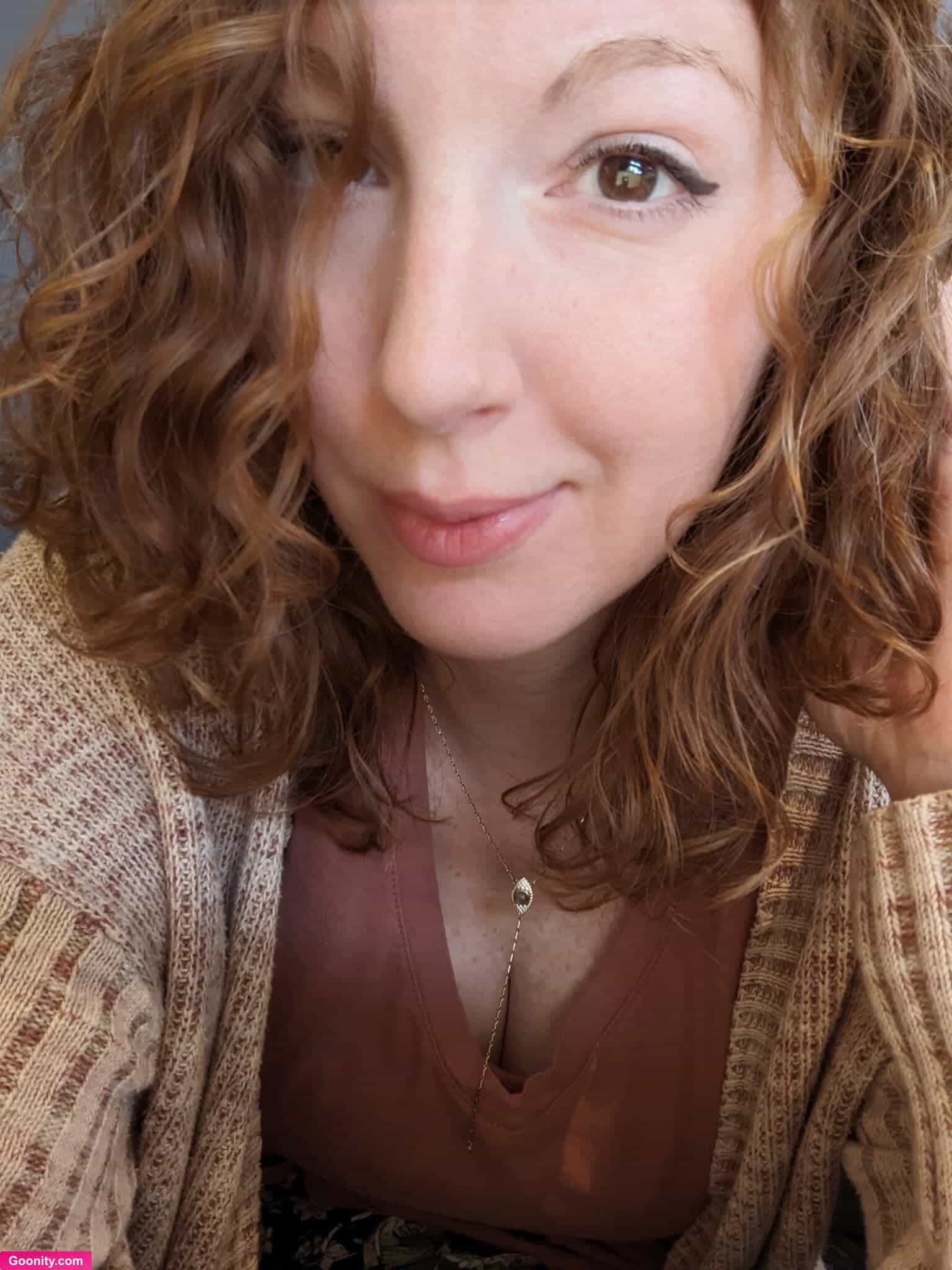 Melody August photo 22