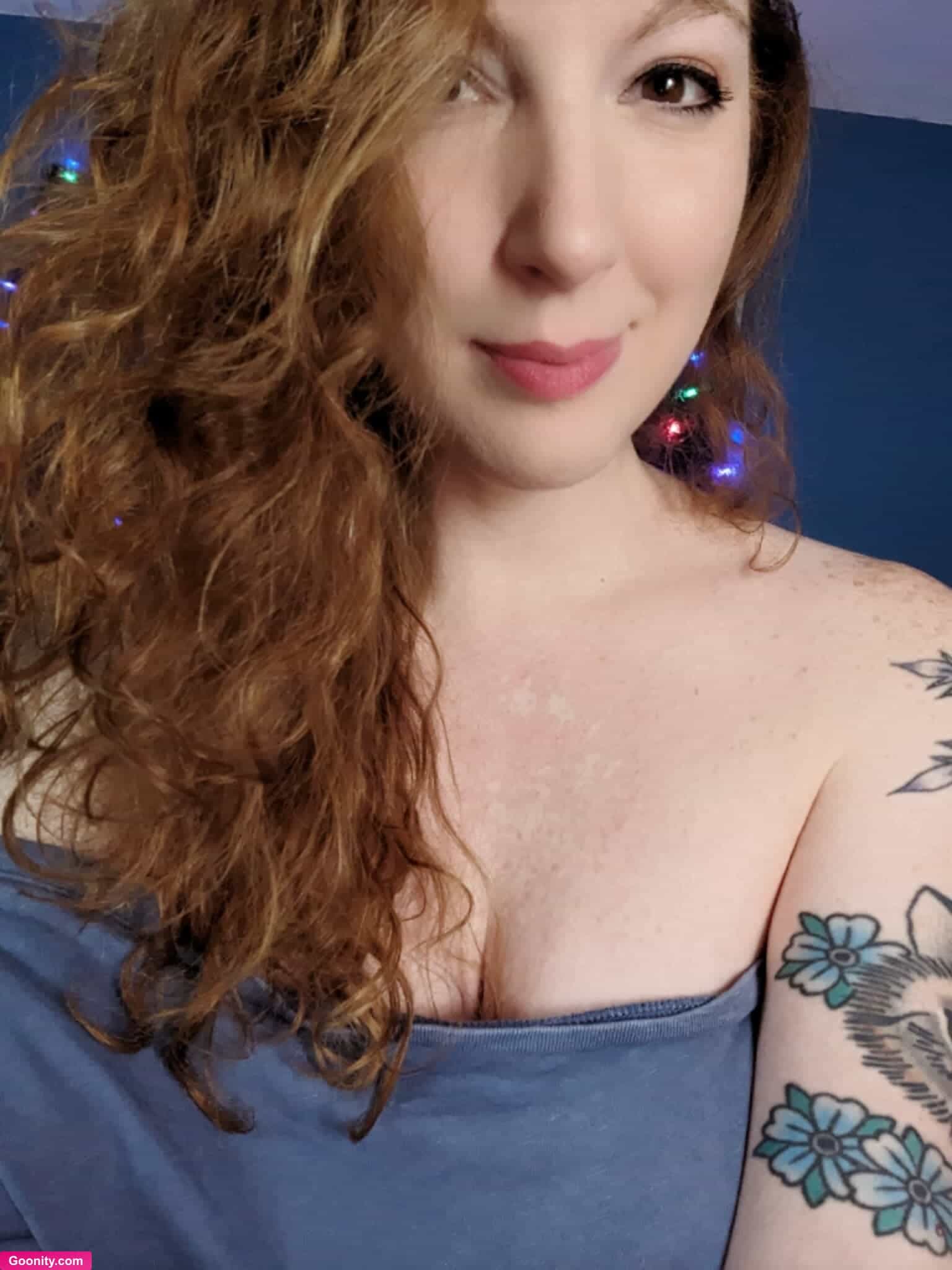 Melody August photo 37