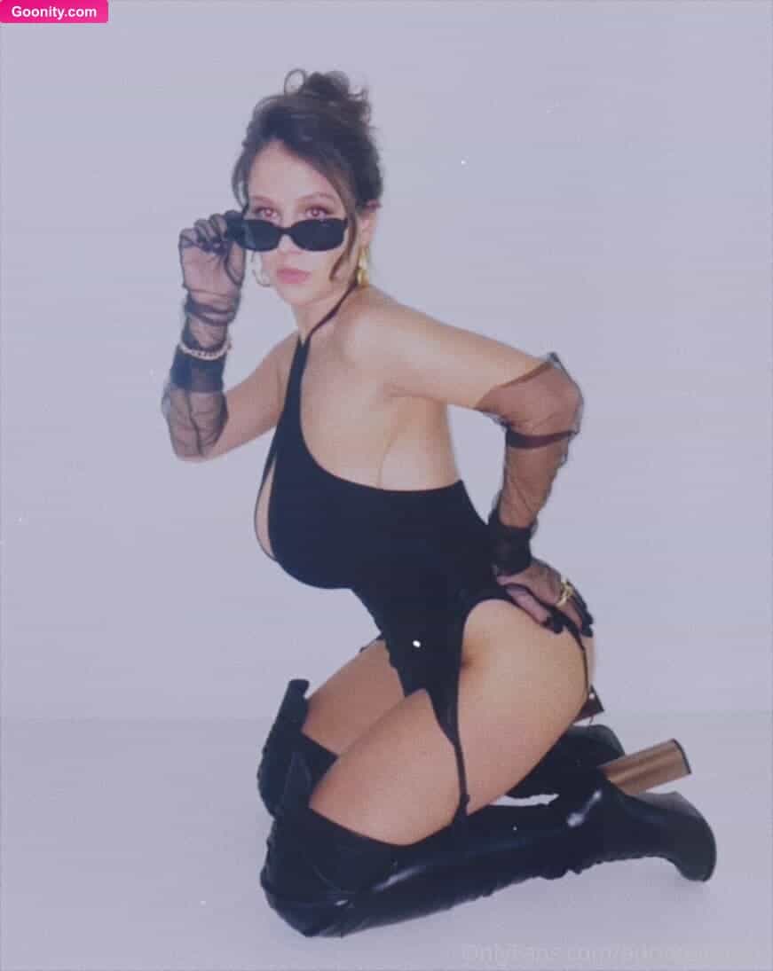 adrianafenice - Photo 1