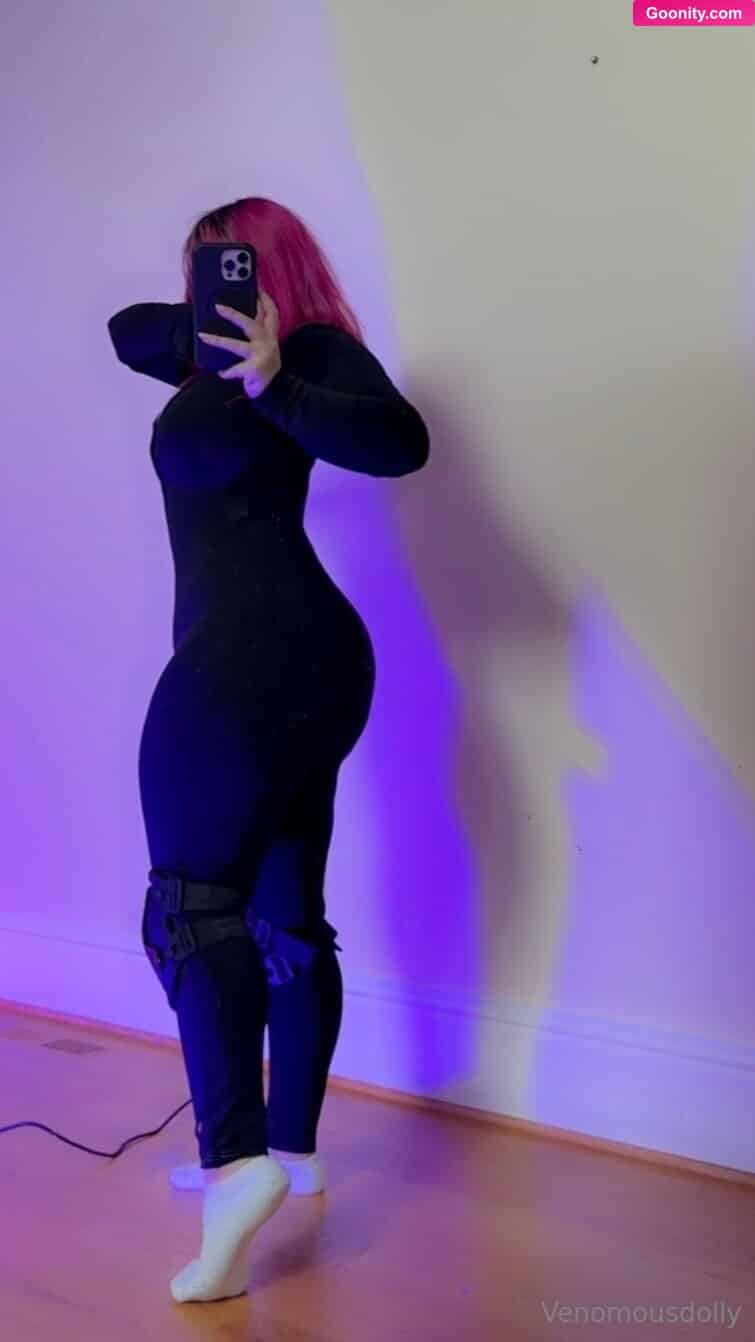 venomous_dolly - Photo 7