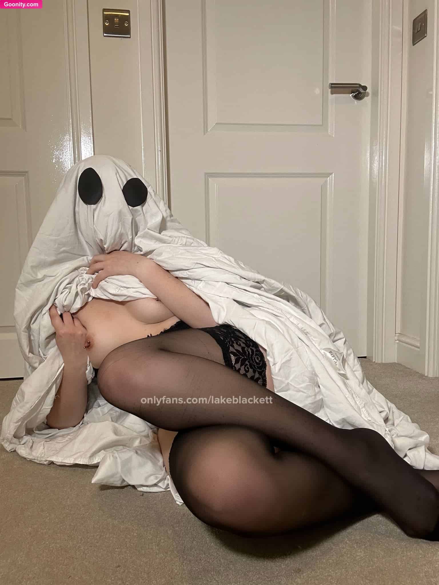 Play with me ðŠð©µLake B photo 116