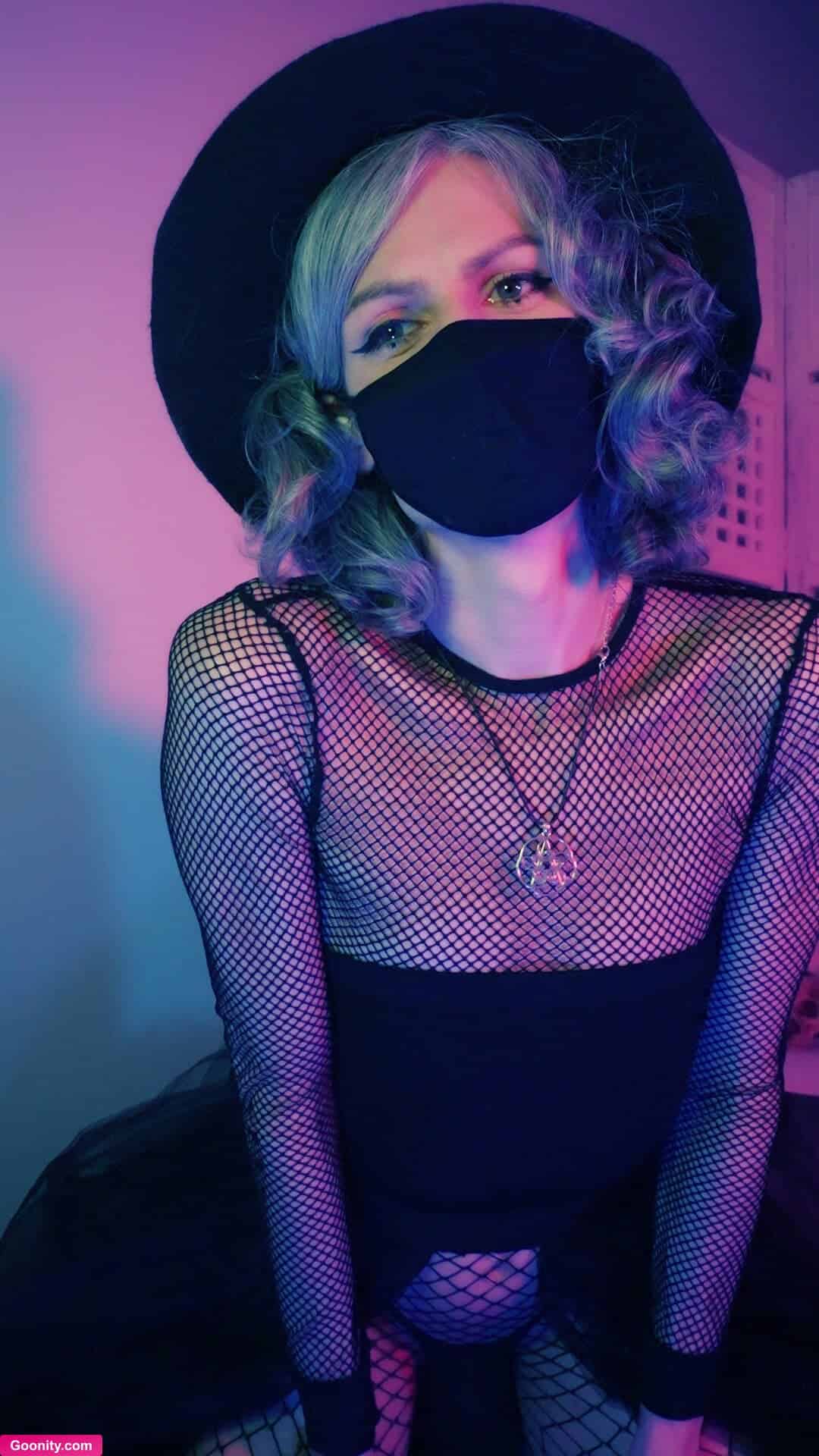 your_witch_alba - Photo 35