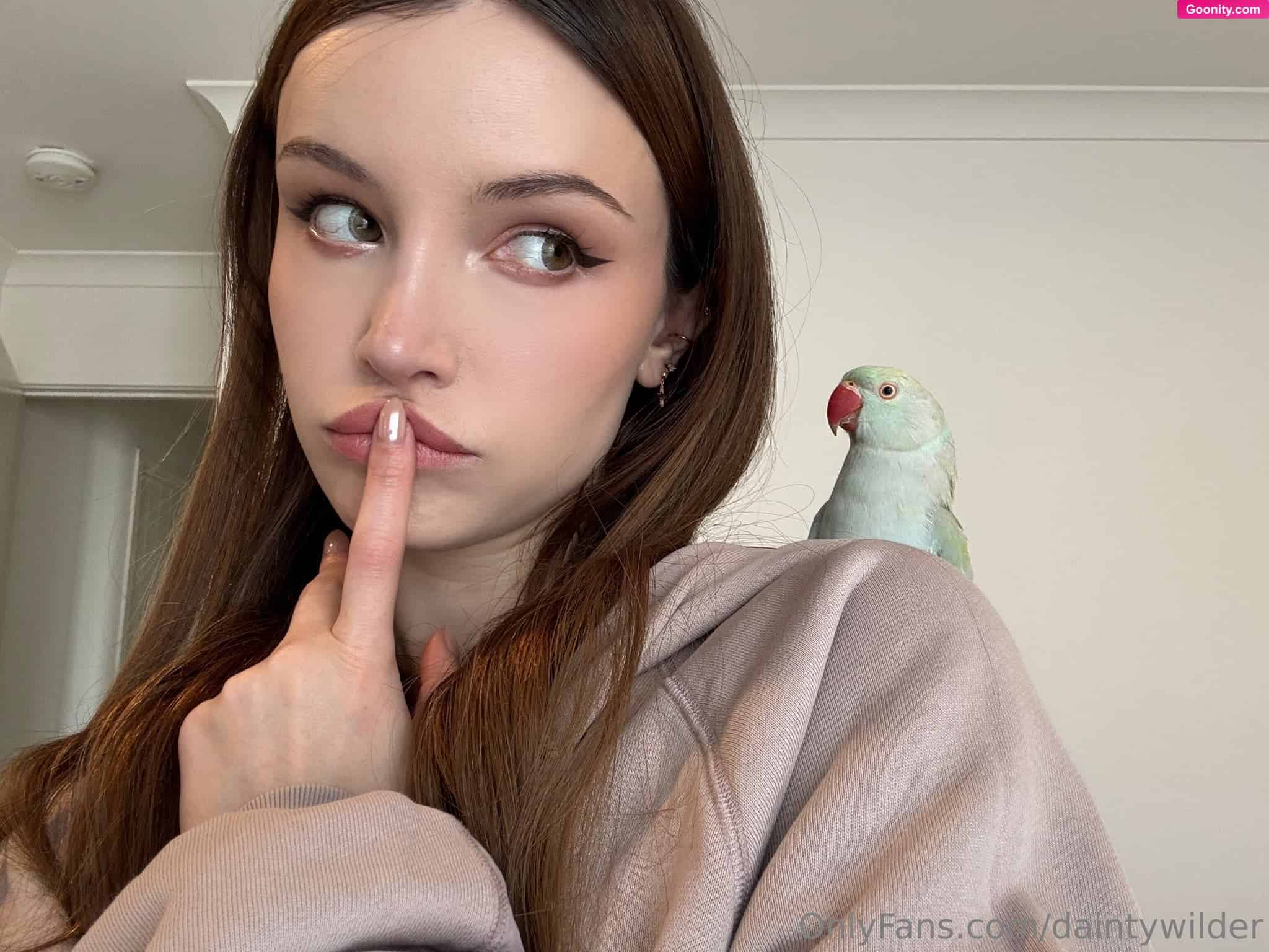 Dainty Wilder photo 97