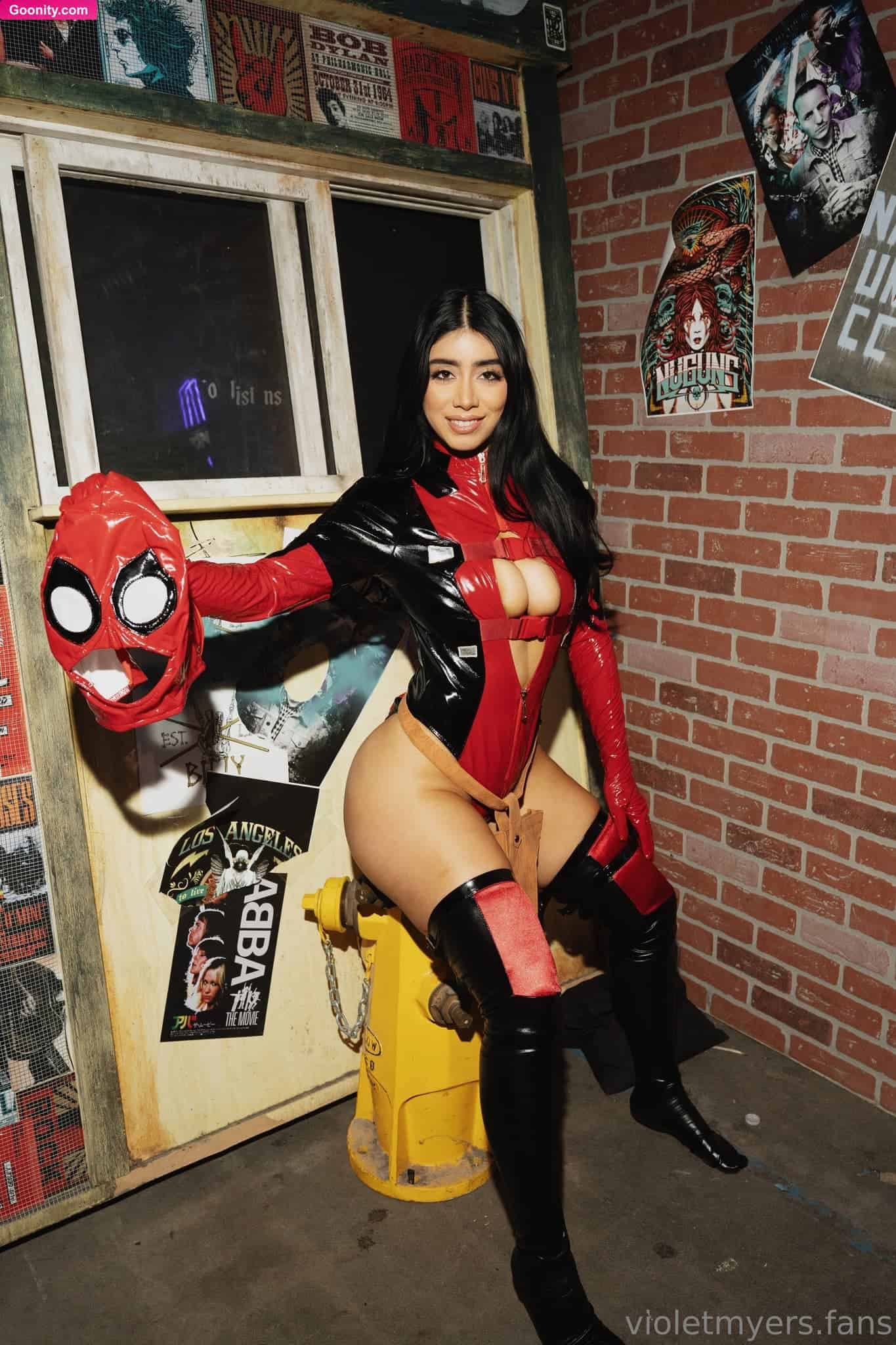 Violet Myers photo 52