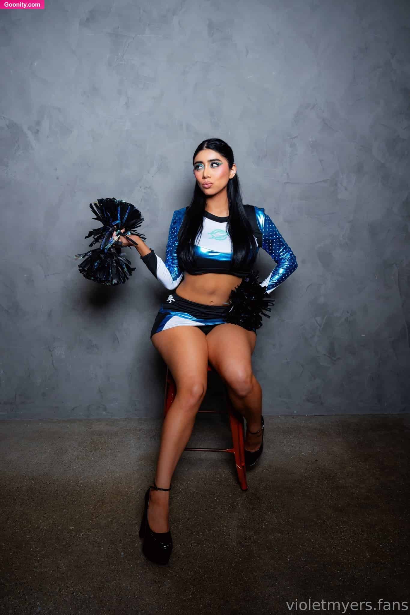 Violet Myers photo 86