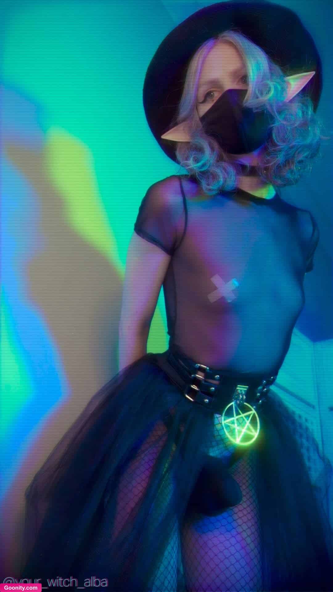 your_witch_alba - Photo 39