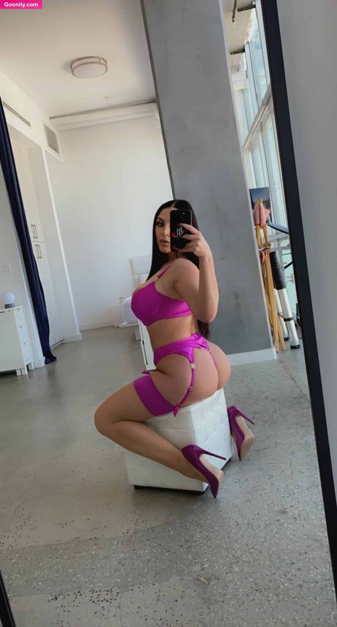 ANGELA WHITE photo 22