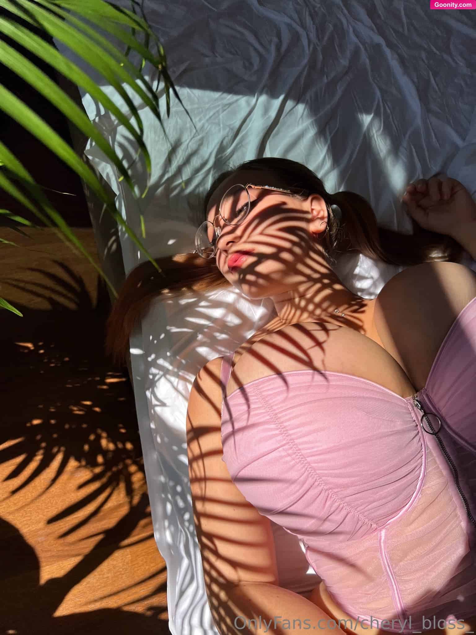 cheryl_bloss_ - Photo 1