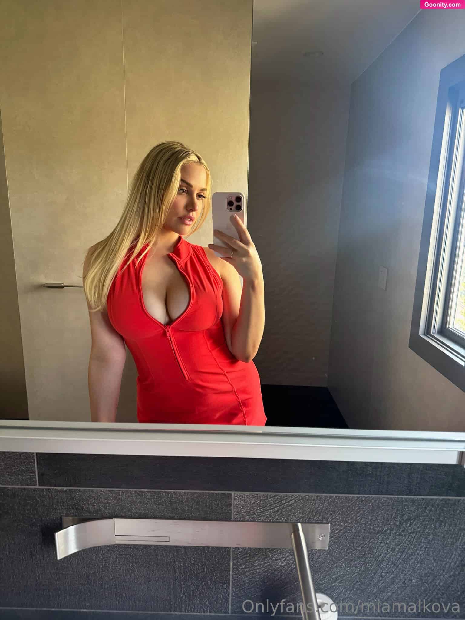 Mia Malkovaš¤š¤ photo 10