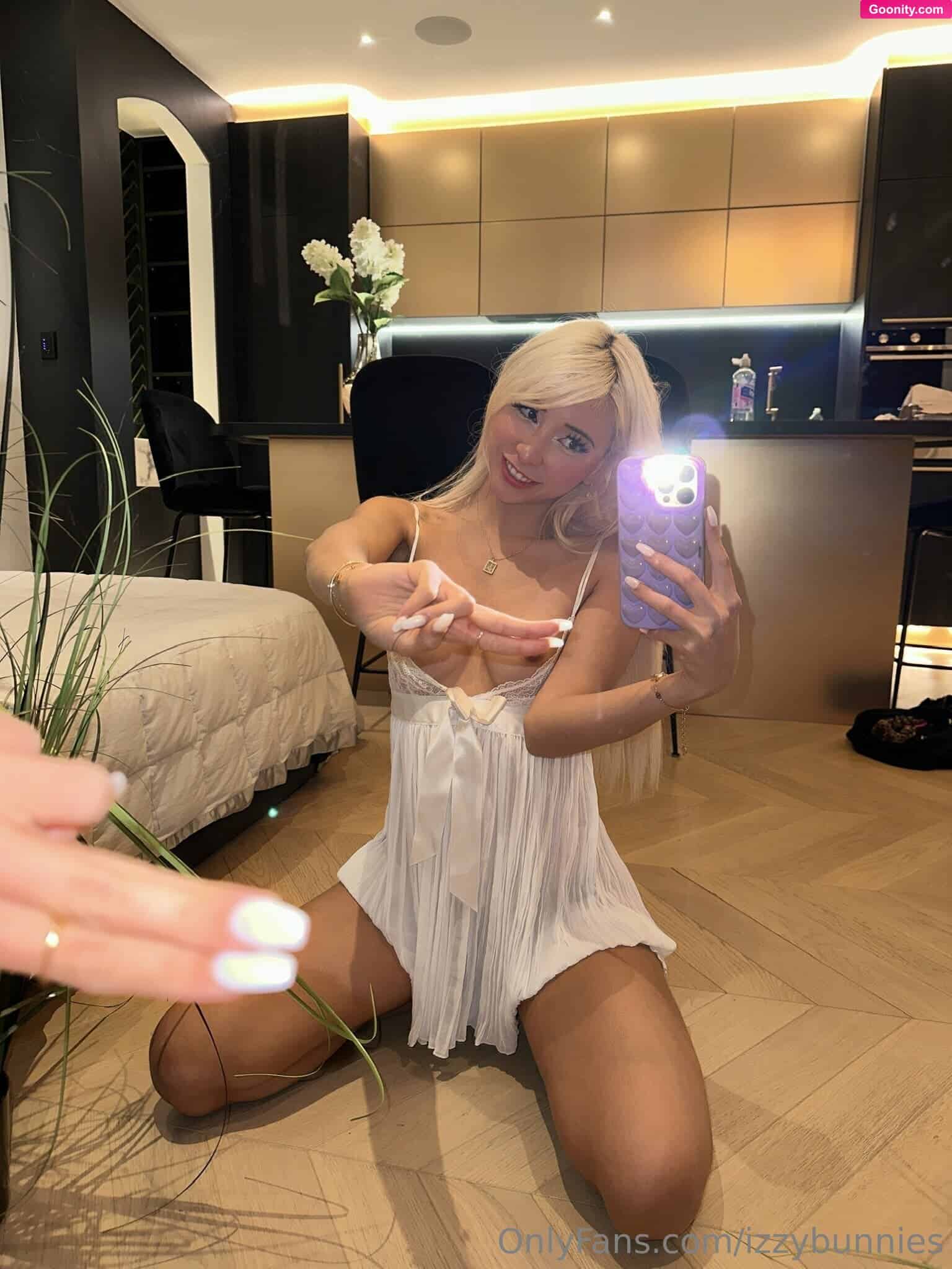 Izzy Skye 🐾 photo 70