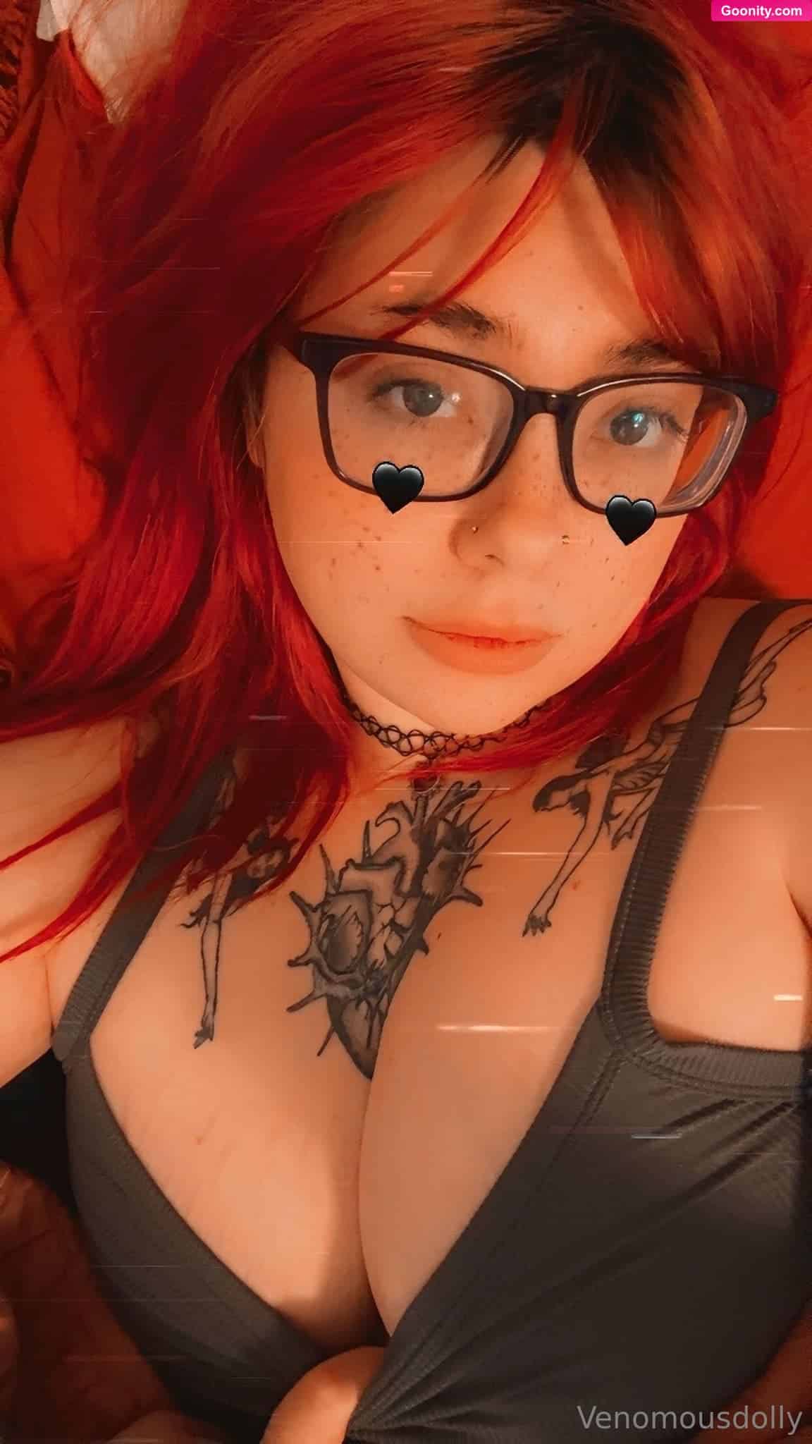 venomous_dolly - Photo 1