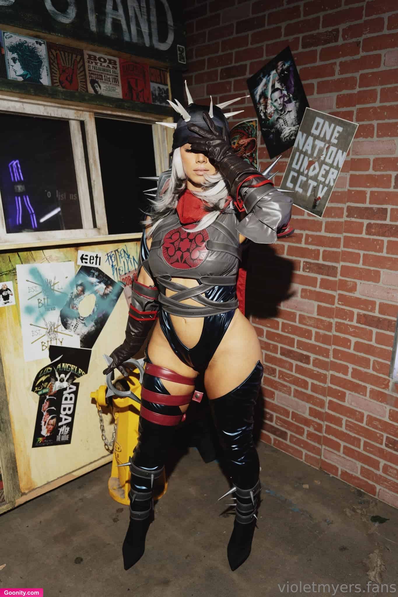 Violet Myers photo 40