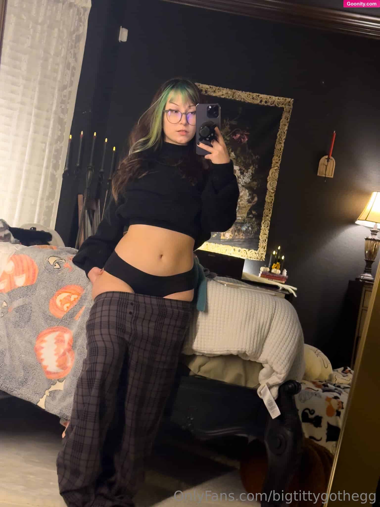 bigtittygothegg - Photo 9